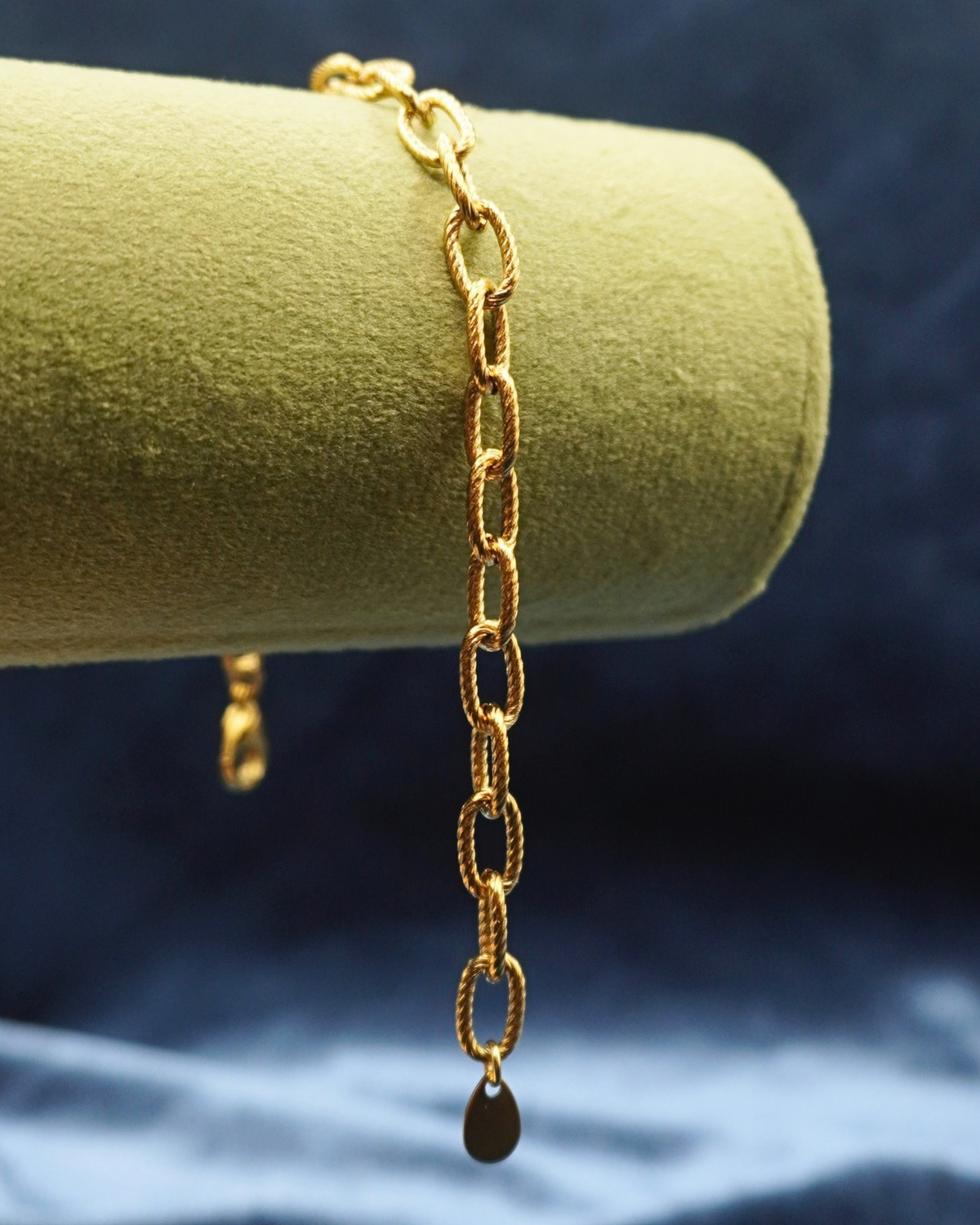 ESSENTIALS Bracelet // 05 Gold