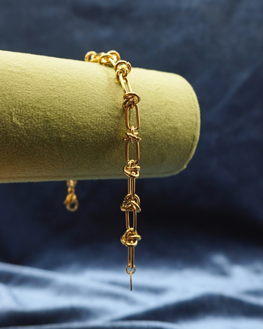 ESSENTIALS Bracelet // 01 Gold