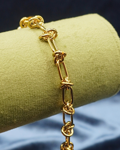 ESSENTIALS Bracelet // 01 Gold