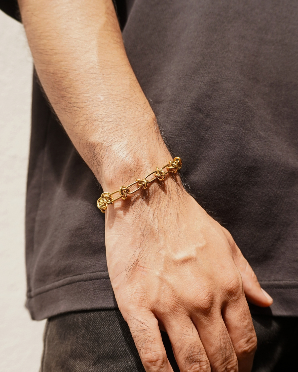 ESSENTIALS Bracelet // 01 Gold