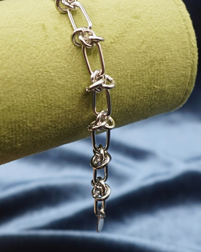 ESSENTIALS Bracelet // 01 Silver