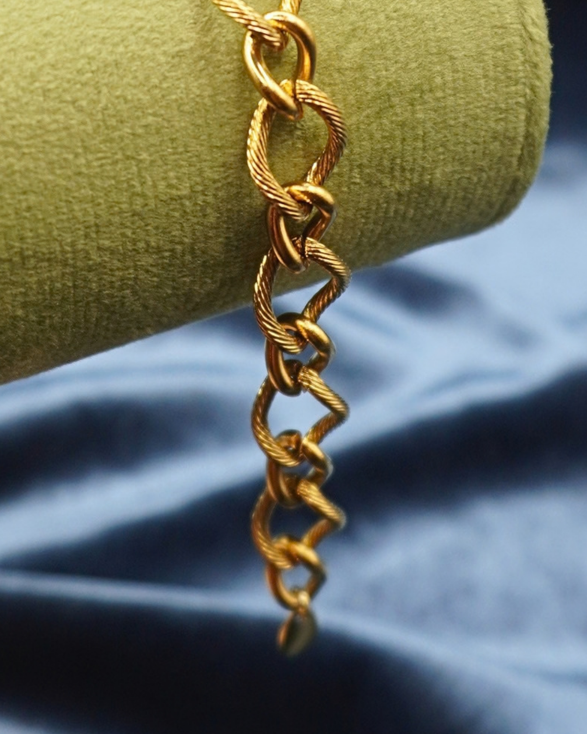 ESSENTIALS Necklace // 02 Gold