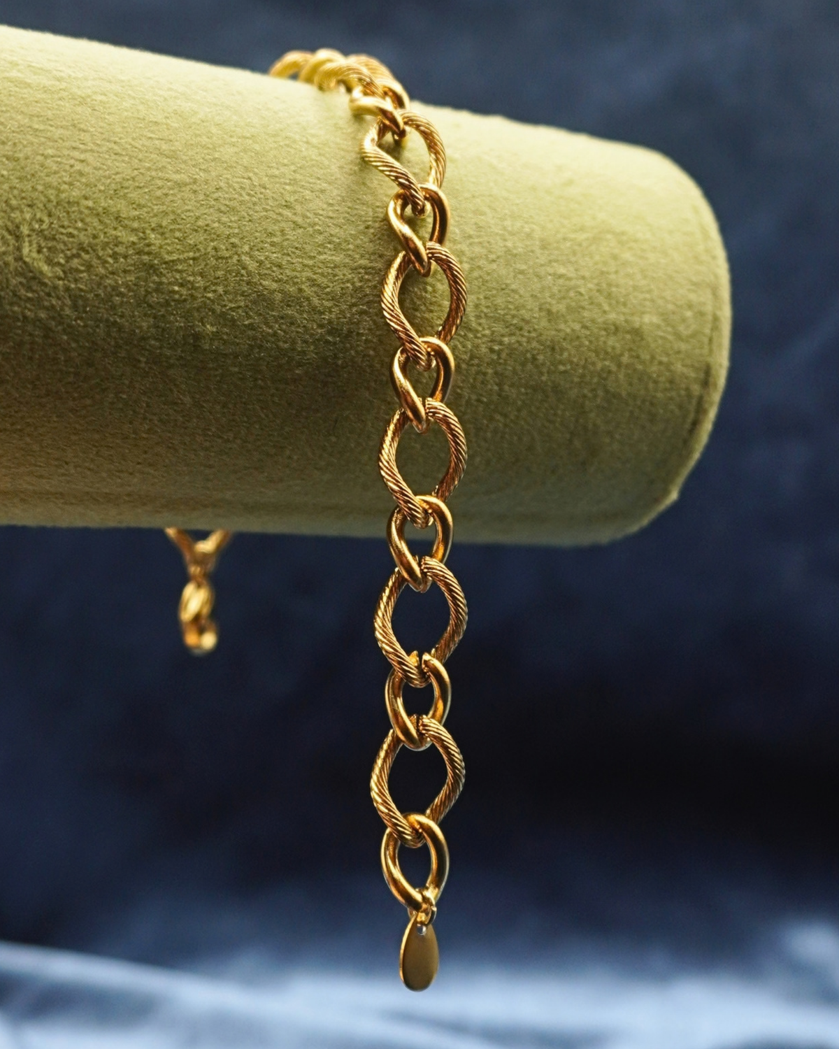 ESSENTIALS Bracelet // 02 Gold