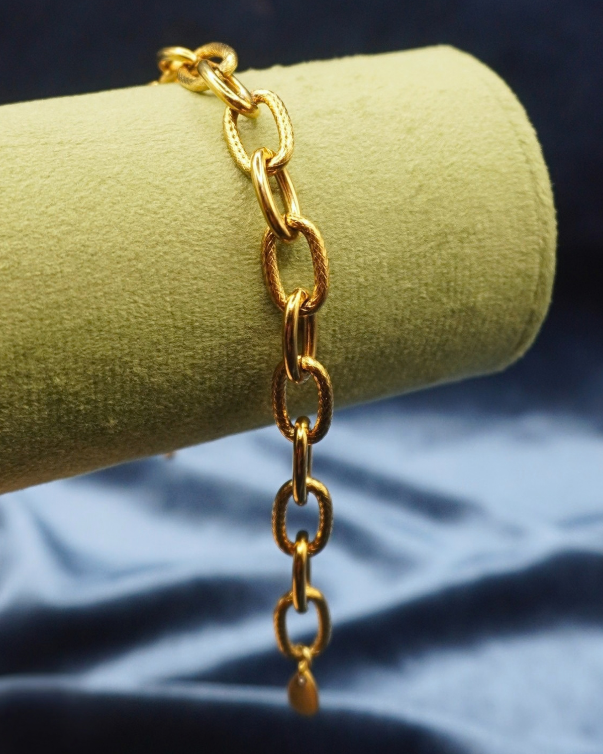 ESSENTIALS Bracelet // 03 Gold