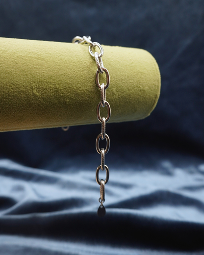 ESSENTIALS Bracelet // 03 Silver