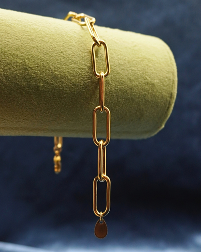 ESSENTIALS Bracelet // 04 Gold