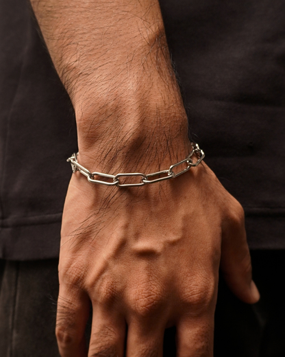 ESSENTIALS Bracelet // 04 Silver