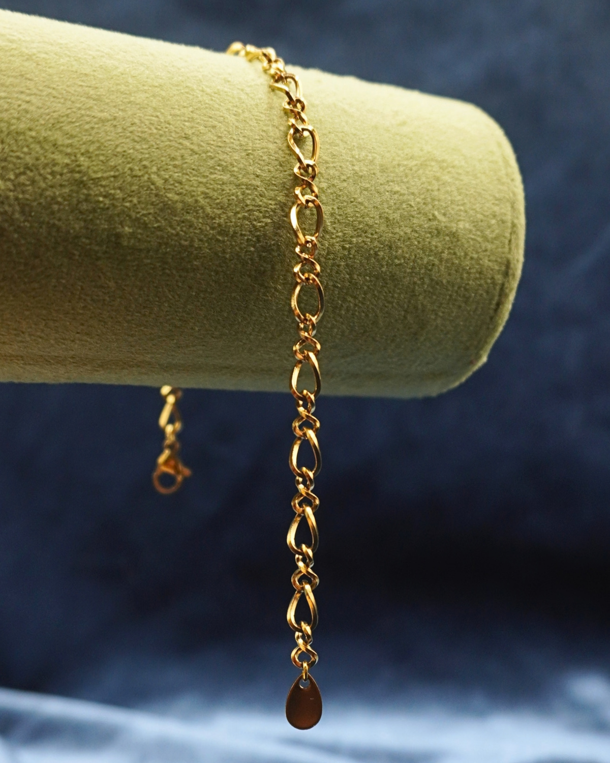 ESSENTIALS Bracelet // 06 Gold