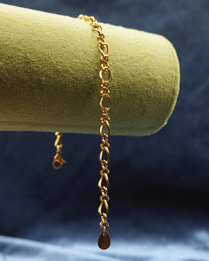 ESSENTIALS Bracelet // 06 Gold