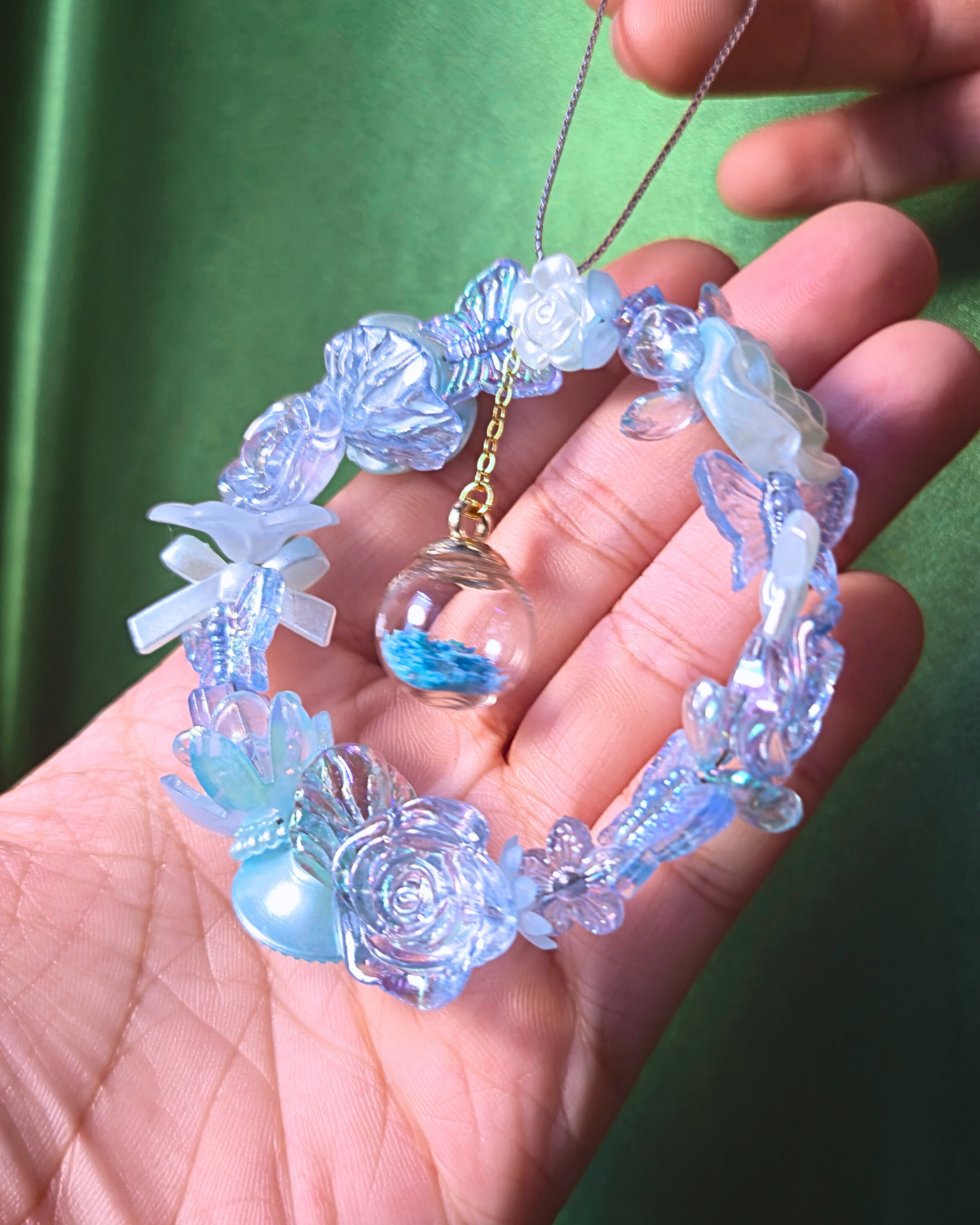 [LIMITED] Handmade Ornament Keychain - Winter Blue