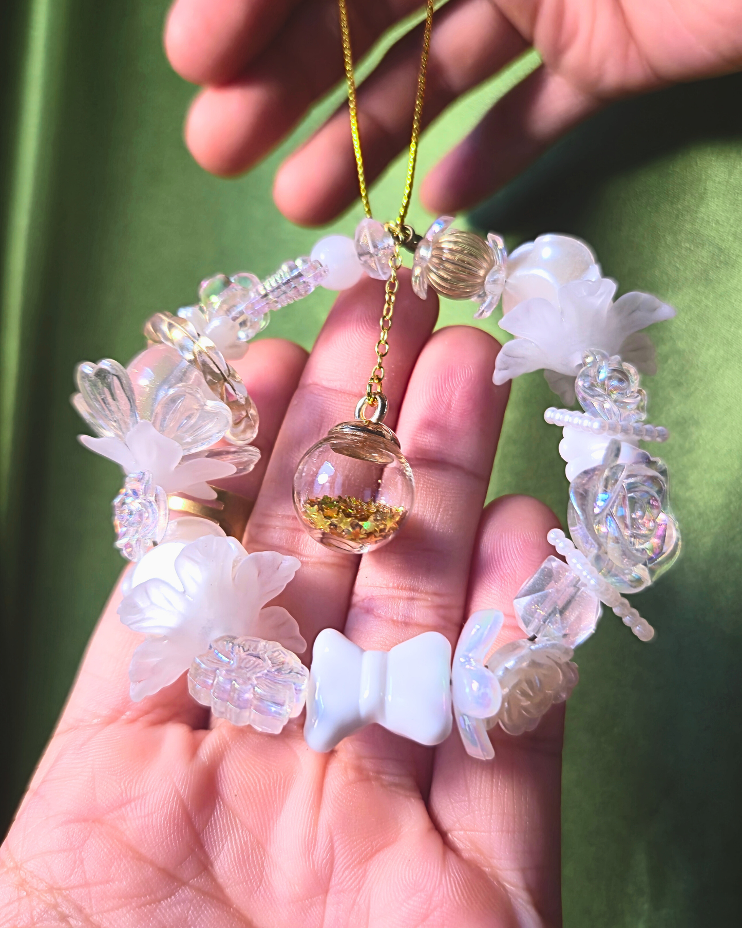 [LIMITED] Handmade Ornament Keychain - Winter White