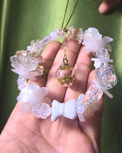 [LIMITED] Handmade Ornament Keychain - Winter White